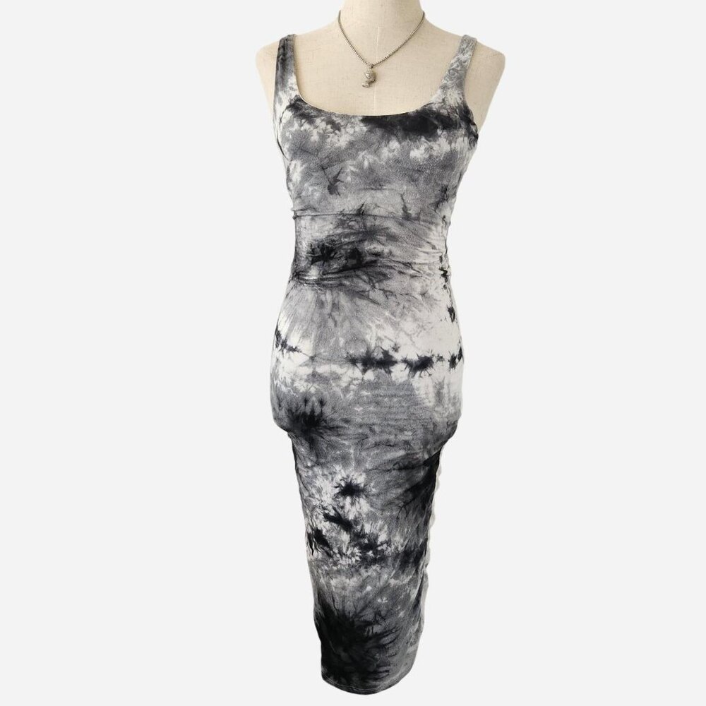 Fashion Nova black & white tie-dye bodycon midi dress. Size XS.